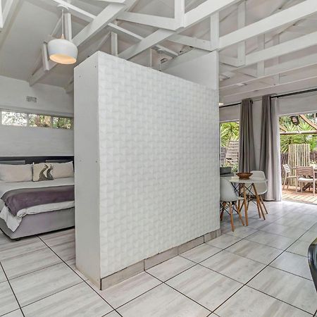 Sitatunga Guest Lodge Йоханесбург Екстериор снимка